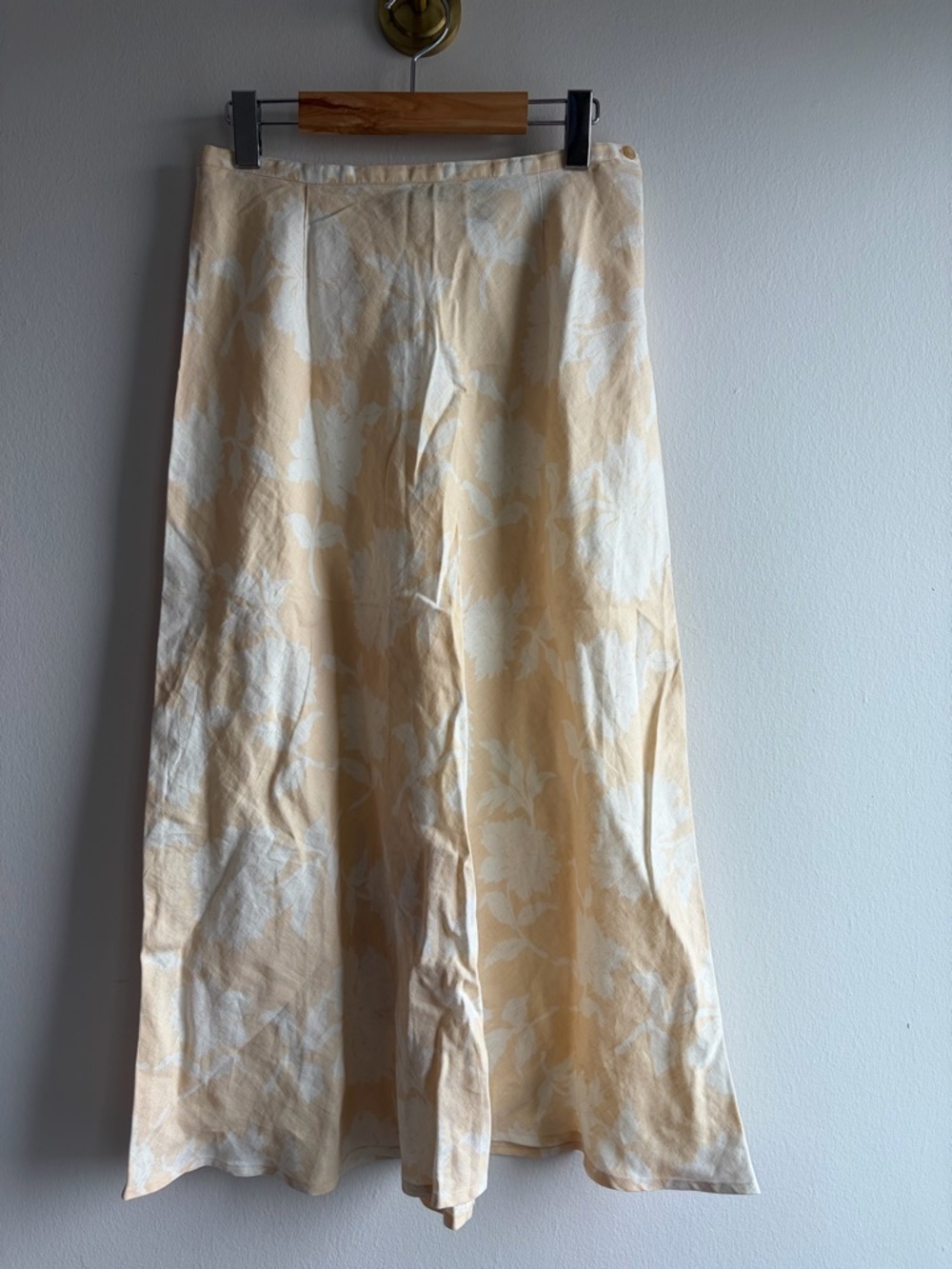 Liz Claiborne Cream and Light Yellow Floral Maxi Skirt